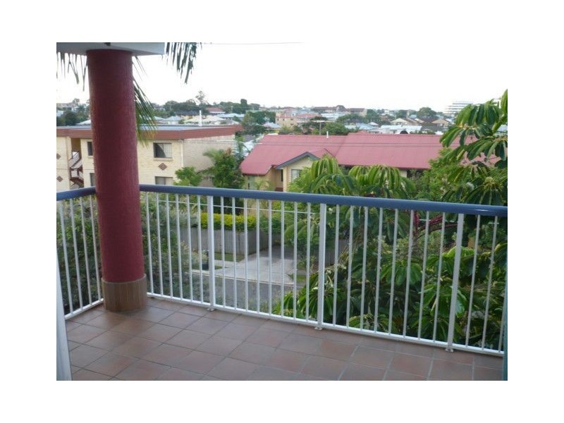 6/27 Norman Drive, Chermside QLD 4032