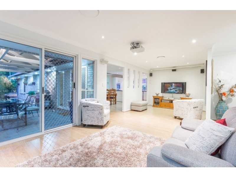 7 Chisholm Ct, Albany Creek QLD 4035