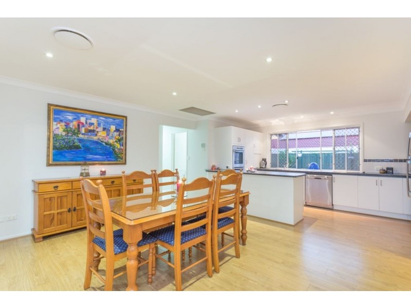 7 Chisholm Ct, Albany Creek QLD 4035