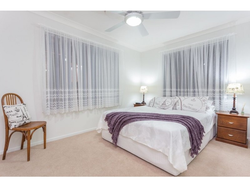 7 Chisholm Ct, Albany Creek QLD 4035