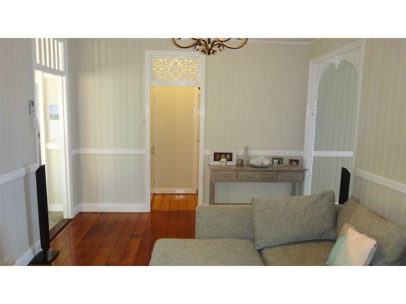 72 Days Road, Grange QLD 4051