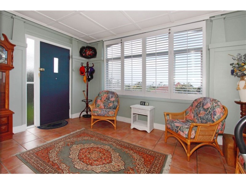 8 Wood Street, Kedron QLD 4031