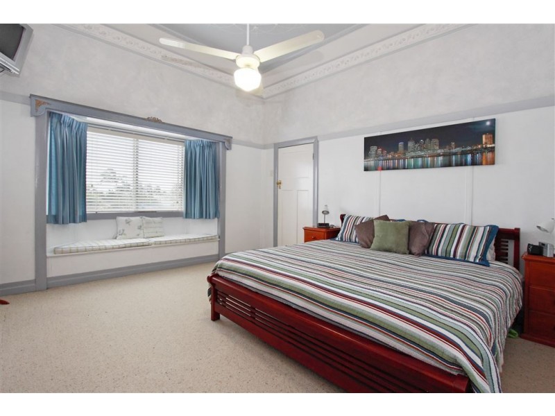 8 Wood Street, Kedron QLD 4031