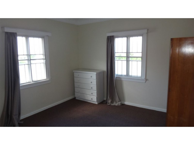 35 Latham St, Chermside QLD 4032