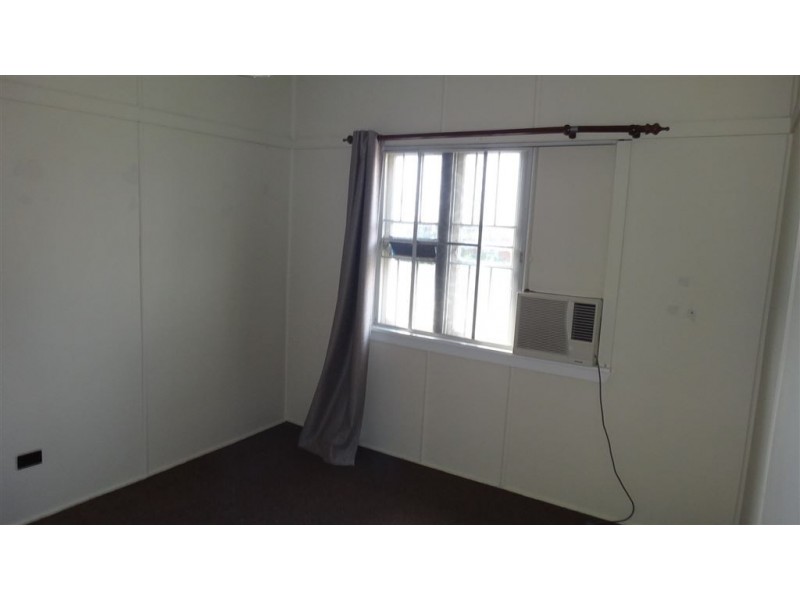 35 Latham St, Chermside QLD 4032