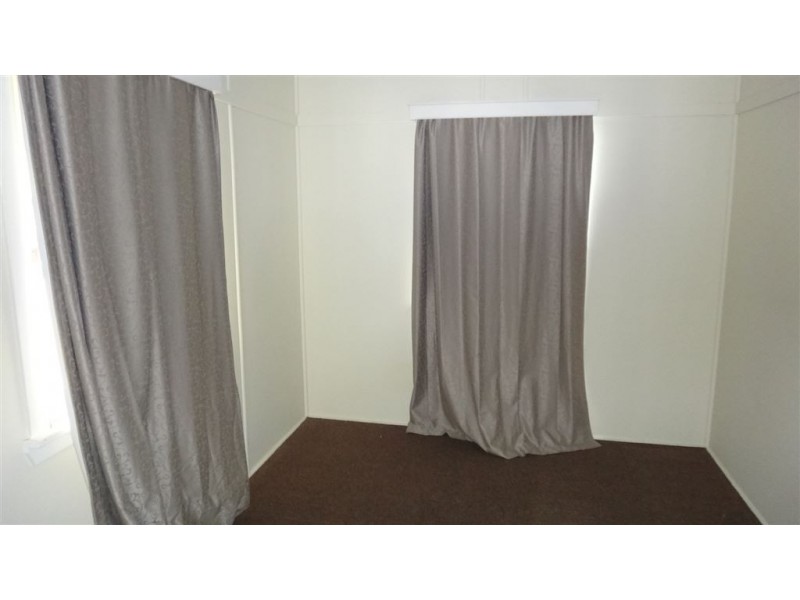 35 Latham St, Chermside QLD 4032