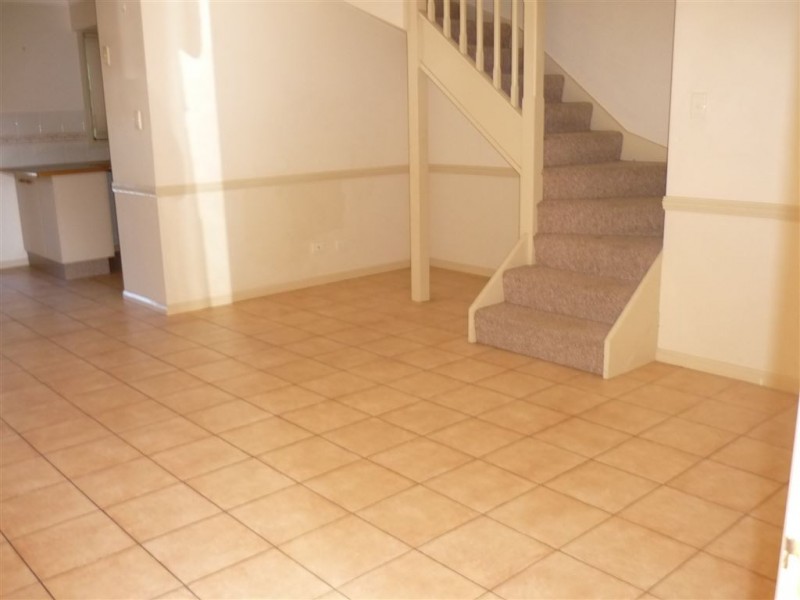 4/33 Hall Street, Chermside QLD 4032