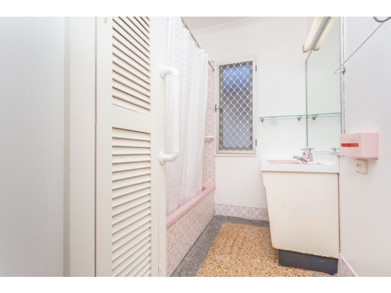 52 Taylor Street, Wavell Heights QLD 4012