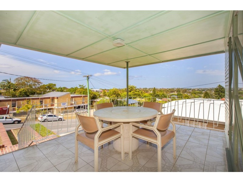 182 Kitchener Rd, Kedron QLD 4031