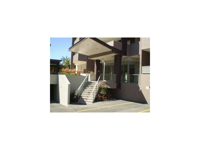 2/215 Wellington Road, East Brisbane QLD 4169