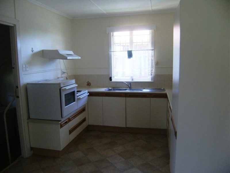 36 Charlotte Street, Chermside QLD 4032