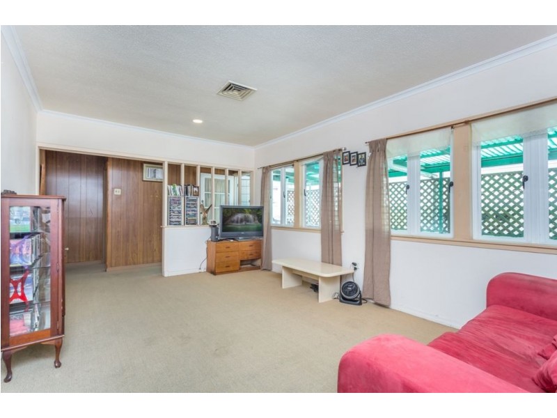 12 Aveling Street, Wavell Heights QLD 4012