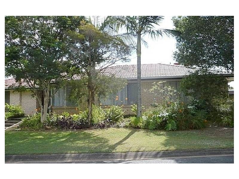 2 Wittacombe Street, Chermside West QLD 4032