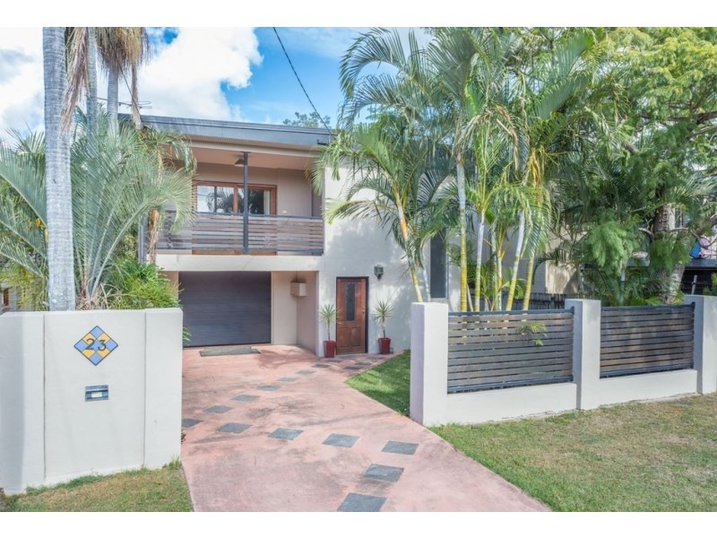 23 Hamilton Ave, Hendra QLD 4011