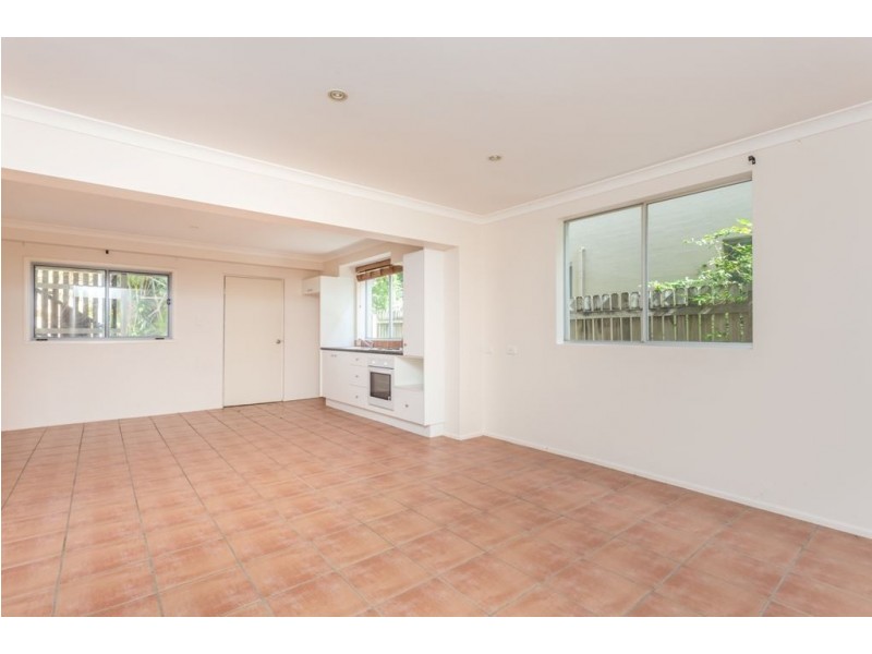 23 Hamilton Ave, Hendra QLD 4011