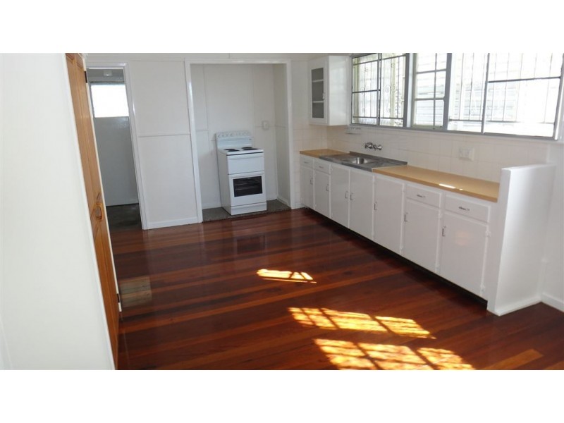 46 Hilltop Av, Chermside QLD 4032