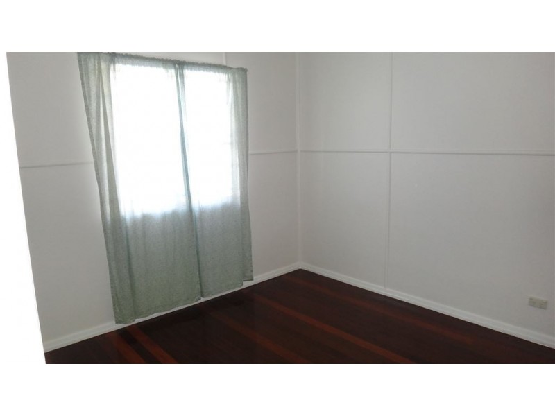 46 Hilltop Av, Chermside QLD 4032