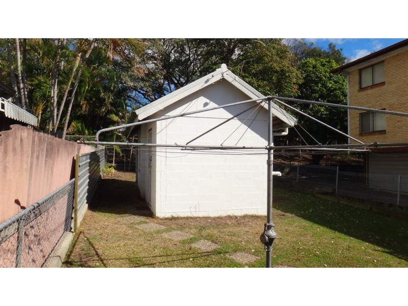 46 Hilltop Av, Chermside QLD 4032