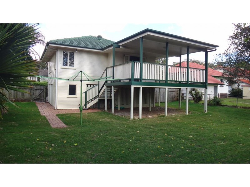 18 Varcoe Street, Wavell Heights QLD 4012