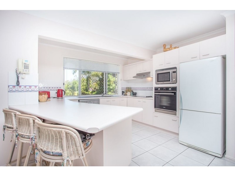 1 Lorenc, Bridgeman Downs QLD 4035