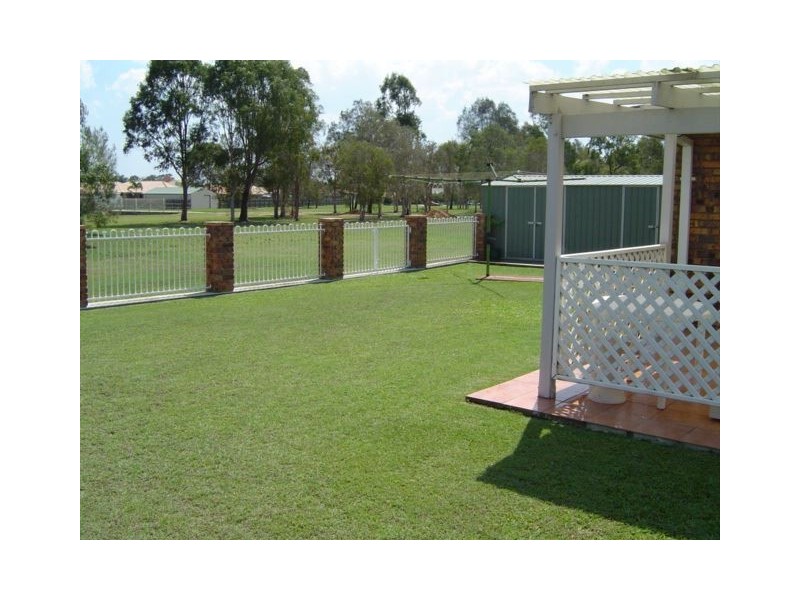 19 Kyeema Cr, Bald Hills QLD 4036