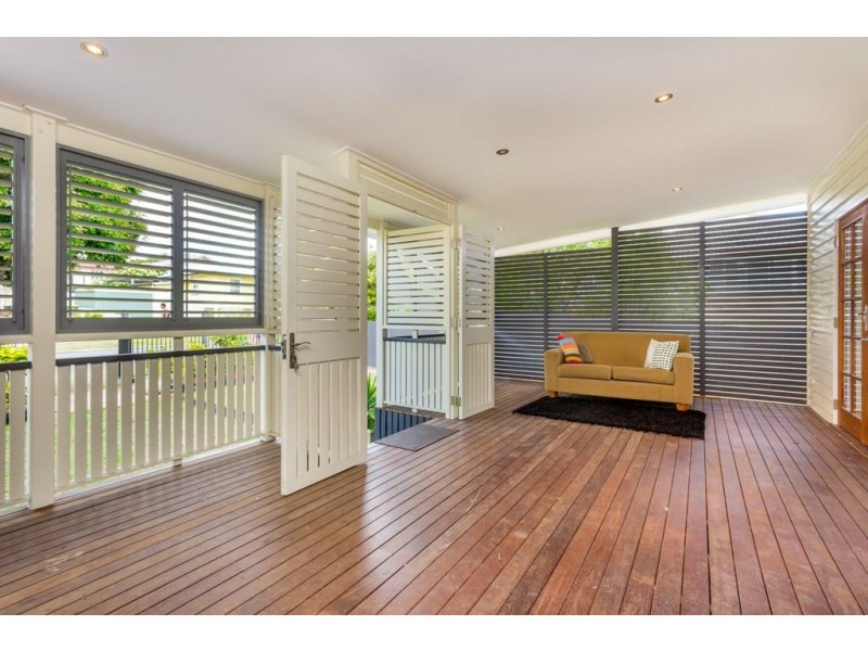 6 Knutsford Street, Chermside West QLD 4032