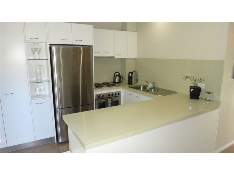 4/5 Curwen Tce, Chermside QLD 4032