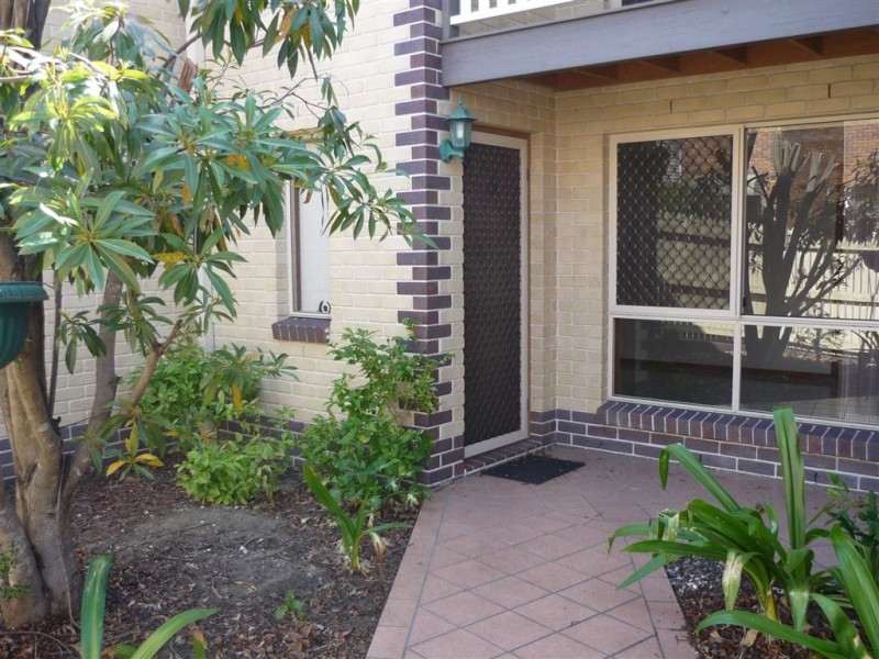 2/71 Wallace Street, Chermside QLD 4032