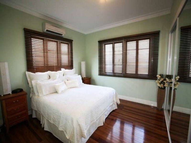 76 Spence Road, Wavell Heights QLD 4012