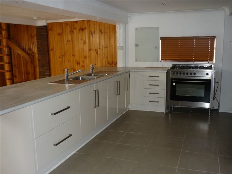 3 HEATHERLEA STREET, Brendale QLD 4500