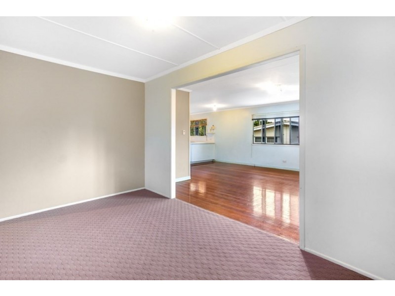 11 Trafford Street, Chermside West QLD 4032