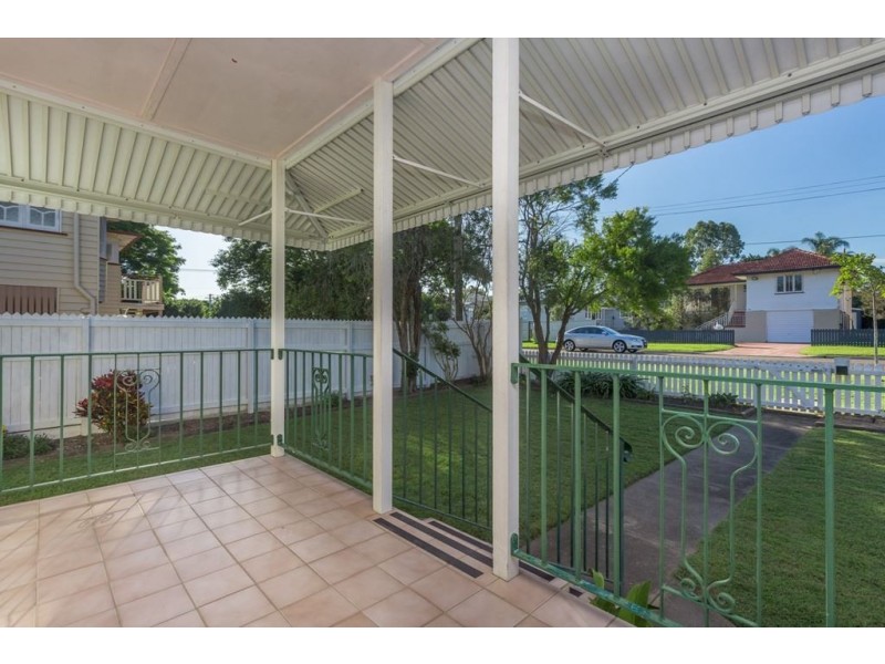 15 Maggs Street, Wavell Heights QLD 4012