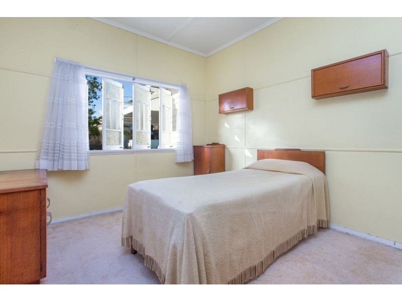 15 Maggs Street, Wavell Heights QLD 4012