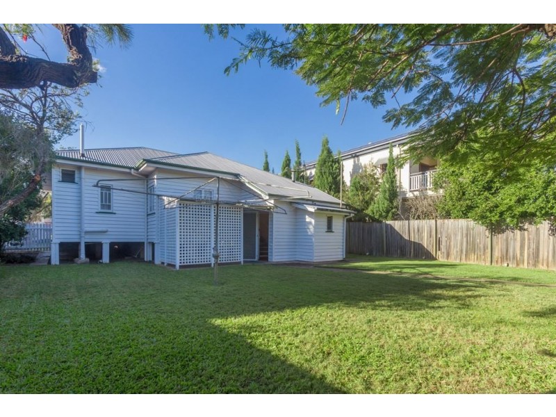 15 Maggs Street, Wavell Heights QLD 4012