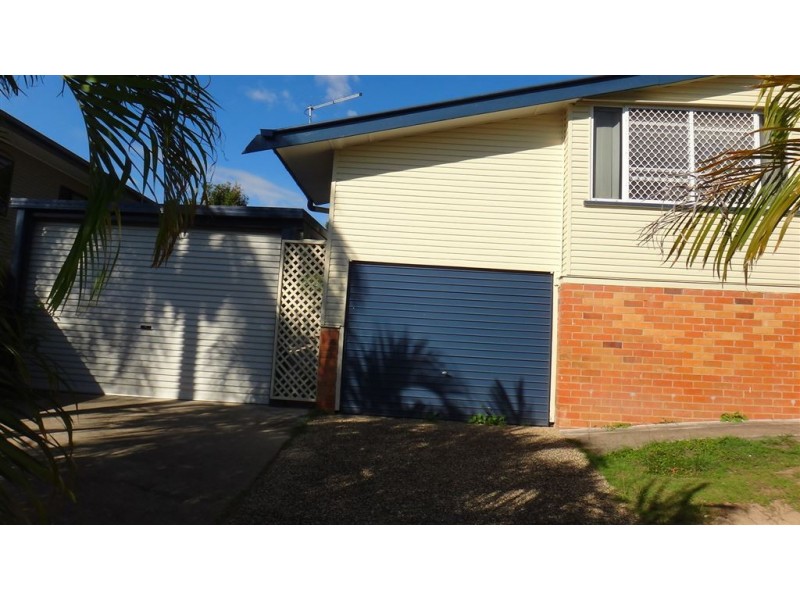 11 Curwen Tce, Chermside QLD 4032
