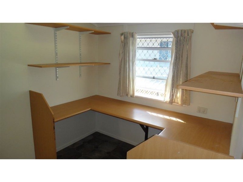 11 Curwen Tce, Chermside QLD 4032