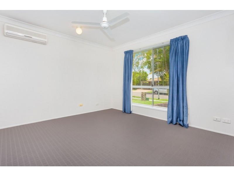 19 Kyeema Cr, Bald Hills QLD 4036