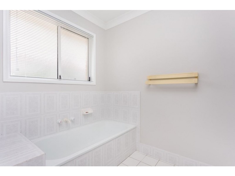 19 Kyeema Cr, Bald Hills QLD 4036