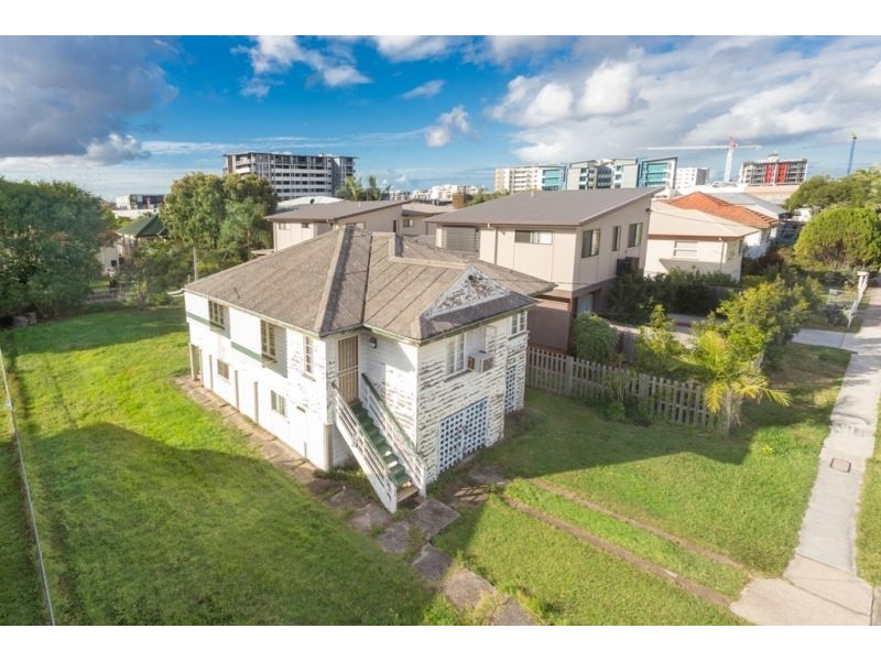 31 Sparkes Street, Chermside QLD 4032
