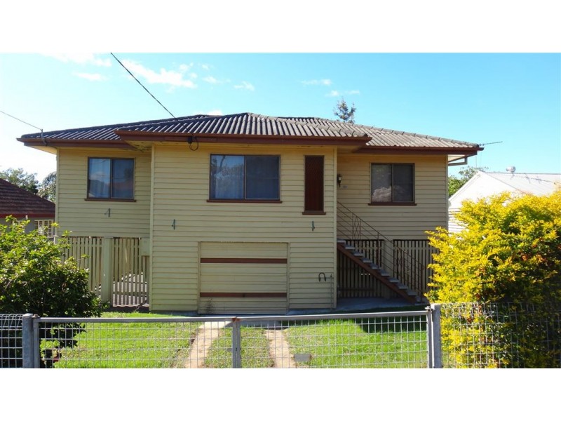 205 Pfingst Rd, Wavell Heights QLD 4012