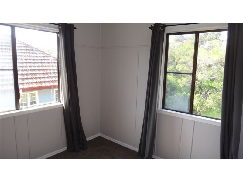 205 Pfingst Rd, Wavell Heights QLD 4012