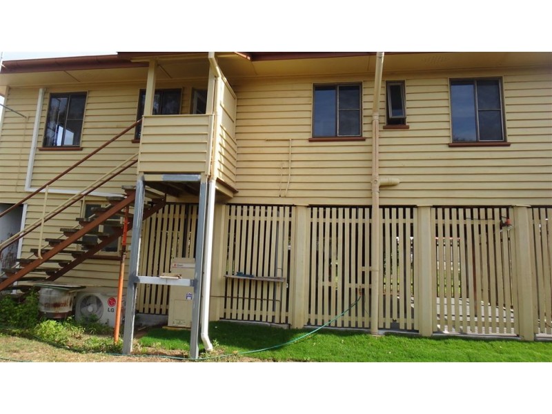 205 Pfingst Rd, Wavell Heights QLD 4012