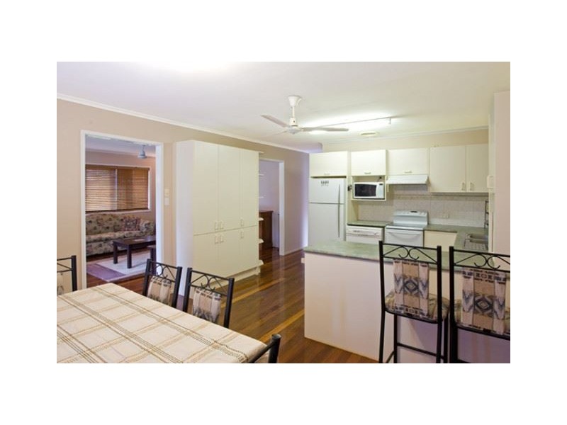 14 pacific Street, Chermside West QLD 4032