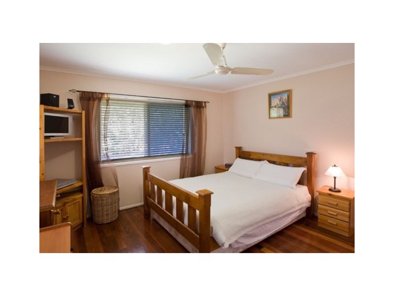 14 pacific Street, Chermside West QLD 4032