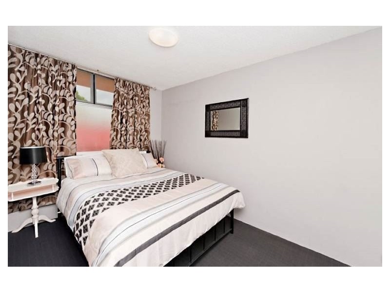 2/93 Wallace Street, Chermside QLD 4032