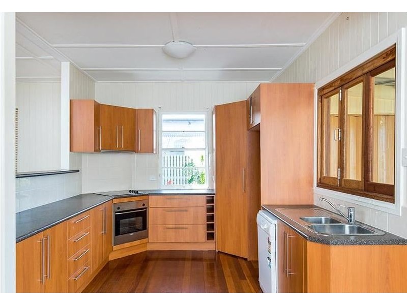 3 Neville Road, Bridgeman Downs QLD 4035