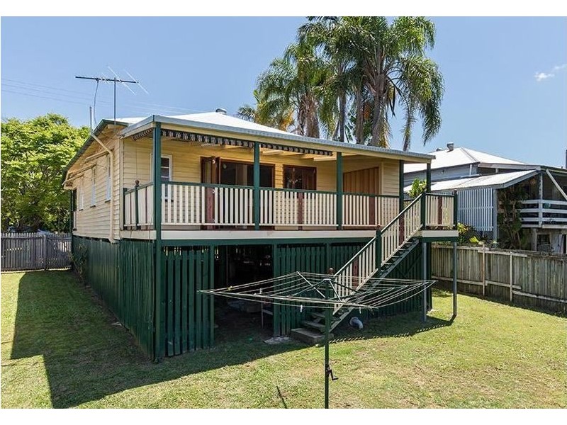 3 Neville Road, Bridgeman Downs QLD 4035