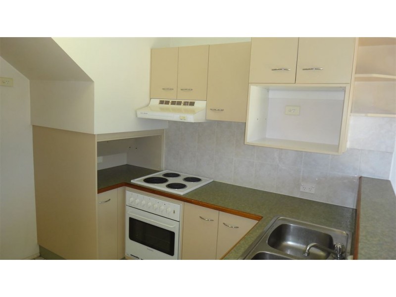 2/16 View Street, Chermside QLD 4032