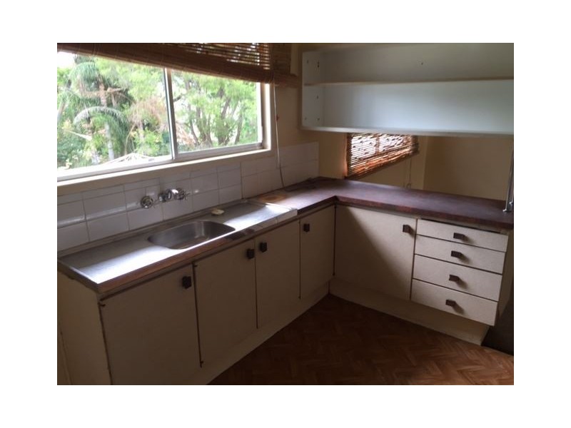 18 Larcombe Street, Zillmere QLD 4034