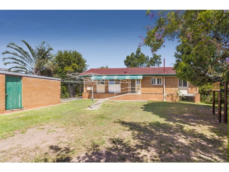 17 Fee Street, Chermside QLD 4032